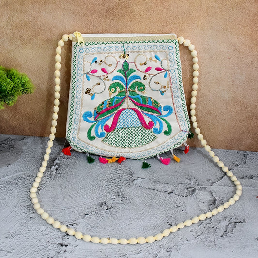 Handcrafted Cotton Embroidered Shoulder Bag / Purse for Girls & women